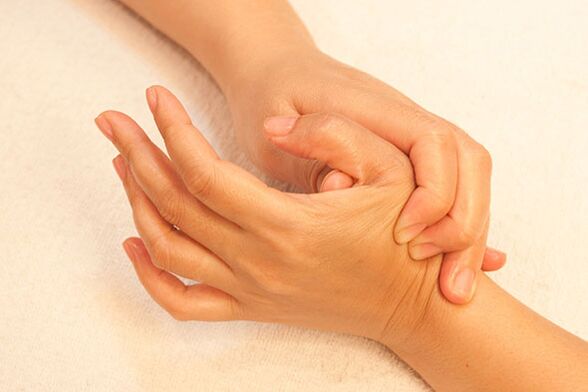 Knuckles can be massaged to relieve symptoms. 