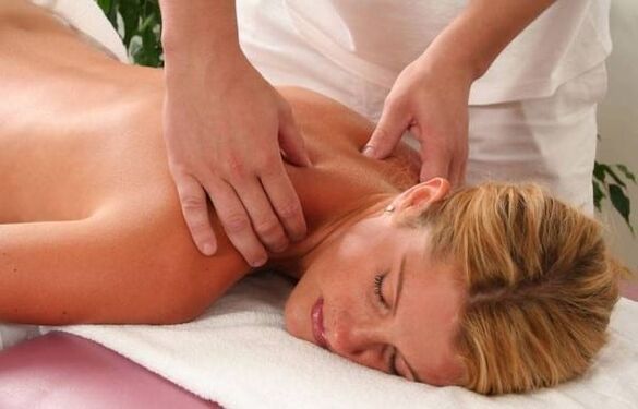 Massage Bay Spine with osteochondrose